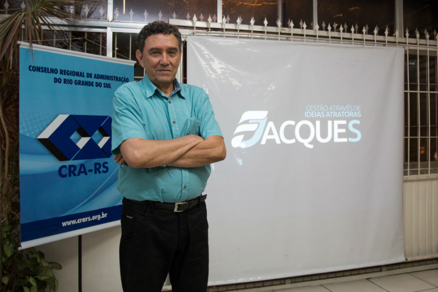 avs-1